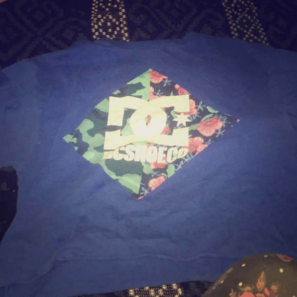 Barely used dc shoe blue and whit crop - Picture 1 of 1